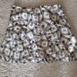Stylish Black and White Patterned Skirt